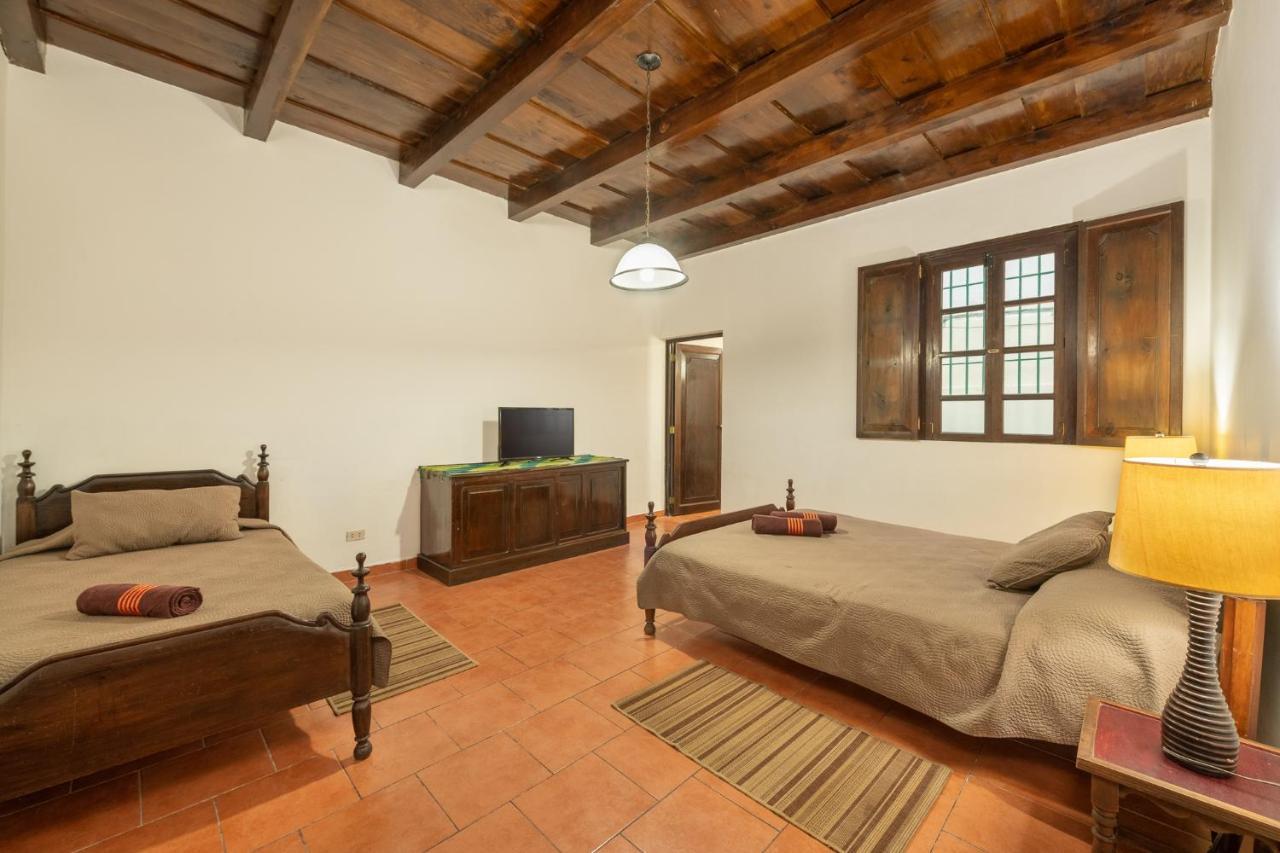 Casita Tumbergia Apartment Antigua Luaran gambar